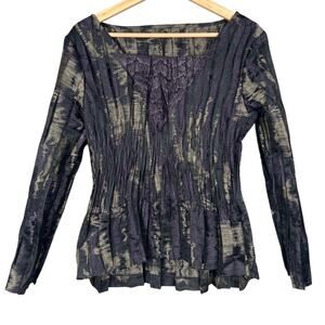 Babette Size XS 100% Polyester Pleated Crinkle Long Sleeve Top
